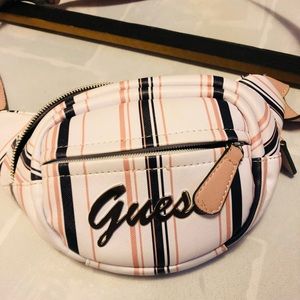 Guess Fanny pack